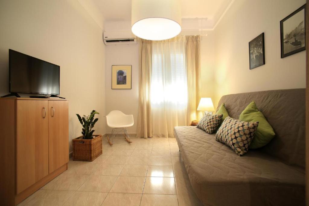 Stylish Modern Apartment, Nilie Hospitality Mgmt Thessaloniki Buitenkant foto